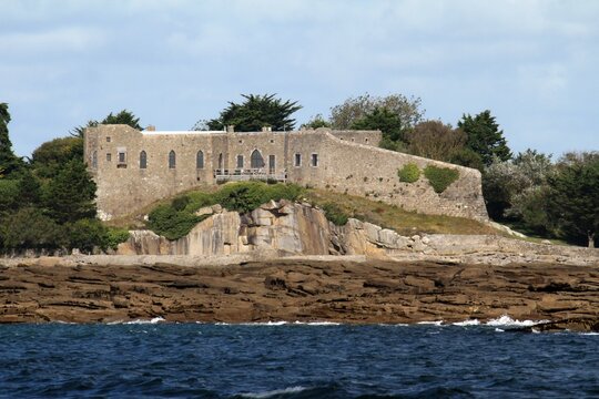 「廃墟の群盗」の画像 1,232 件の Stock 写真、ベクターおよびビデオ Adobe Stock