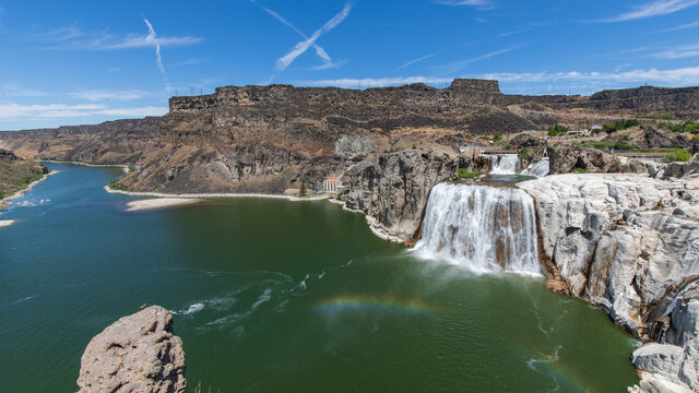 Shoshone Falls and snake river in Idaho during summer.