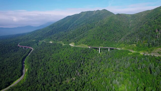 北海道三国峠を上空から望む5