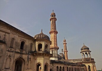 Fototapeta na wymiar asifi masjid mashak ganj at imambara lucknow
