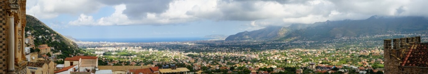 Fototapeta na wymiar Palermo seascape view on a cloudy day, Sicily, Italy