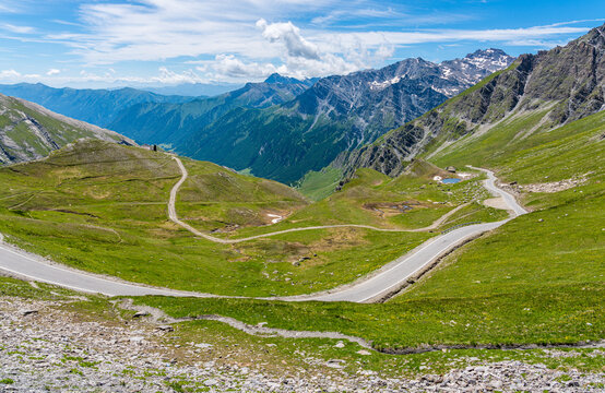 ColleBilder StockFotos & Videos. Adobe Stock