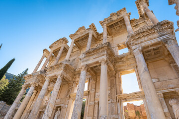 Obraz premium Ephesus Library of Celsus close-up detail view in the ancient city of Ephesus, Turkey. Ephesus is a UNESCO World Heritage site.