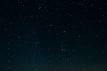 Fototapeta na wymiar Plejady na nocnym niebie 