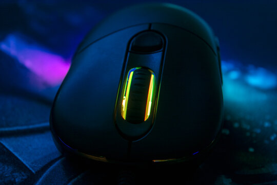 Gaaming mouse in a neon concept 