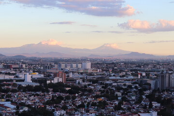 Volcanes y la Ciudad