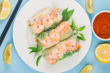 Vietnamese Food：Fresh Spring Roll with shrimps,