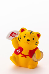 寅年の年賀素材、鼓舞する虎