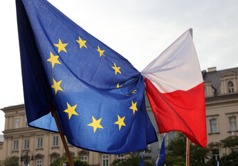 We stay; the government leaves! People protest against the verdict of the Constitutional Tribunal. Many citizens believe that the verdict is a step towards Polexit