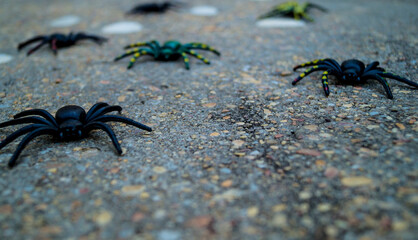 Decorative Halloween spiders for pranks