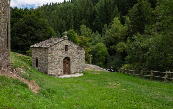 Old chapel La Fontaine St. Meen the healing place in France.