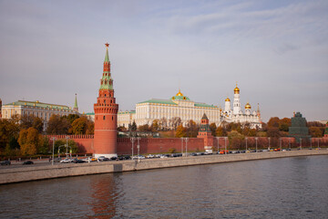 Obraz premium postcard view of the Moscow Kremlin in autumn