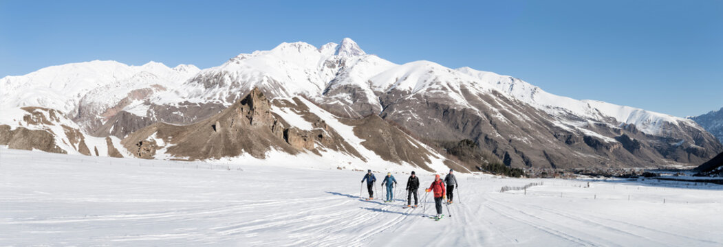 Georgia, Caucasus, Gudauri, people on a ski tour