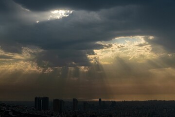 Obraz premium dramatic cloud sky during sunset over Beirut