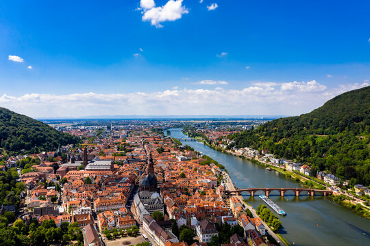 Germany, Baden-Wurttemberg, Heidelberg, Old town and bridge overÔøΩNeckarÔøΩriver in summer