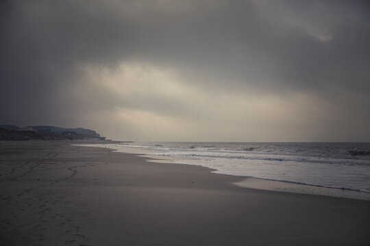 Germany, Sylt, Kampen, Rotes Kliff, lonely beach, sea, winter