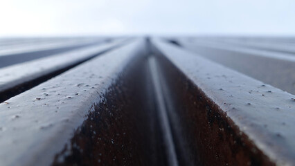 Welldach mit Verlauf nach hinten