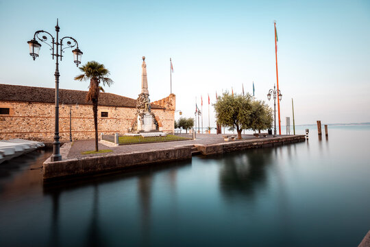 Italy, Veneto, Lazise at Lake Garda