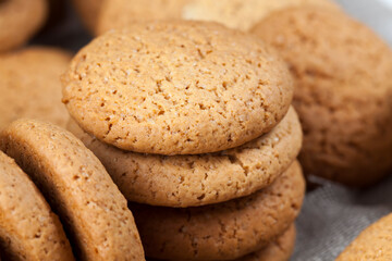 oatmeal cookies not very high in calories