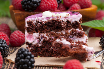 puff chocolate cake with berry filling