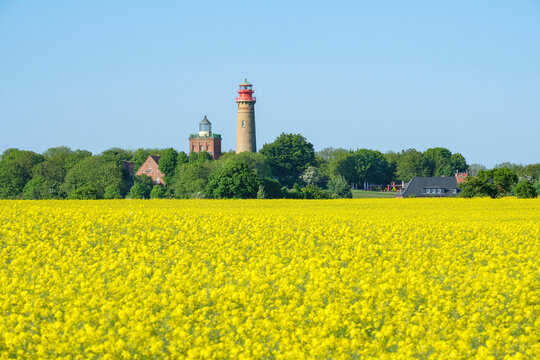 Germany, Mecklenburg-Western Pomerania, Rugen, Schinkel tower and the new lighthouse near Kap Arkona, rape field in the foreground