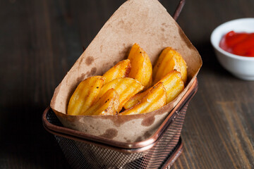 deep-fried baked potato slices, quickly cooked potato slices