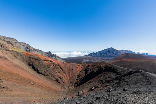 Crater Kalu'uoka'o'o, Sliding Sands Trail, Haleakala volcano, Haleakala National Park, Maui, Hawaii, USA