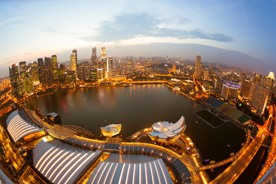 Singapore, Aerial view of Singapore Marina bay at dusk