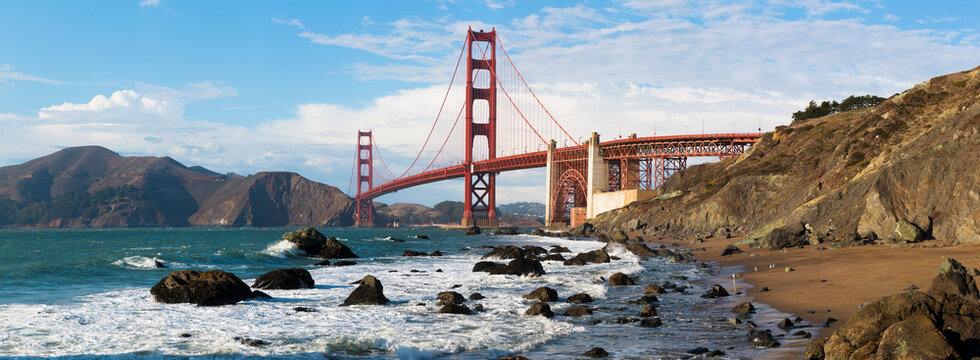 USA, California, San Francisco, Panorama of&Ocirc;&oslash;&Omega;Golden Gate Bridge
