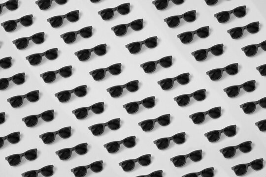 Seamless sunglasses, black and white