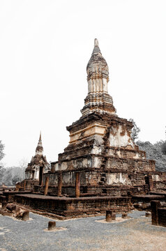 Thailand, Sukhothai, Si Satchanalai Historical Park, pagoda