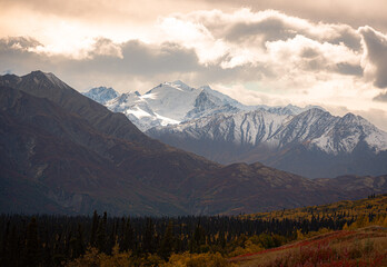 Beautiful Mountain peak in Alaska,USA . - obrazy, fototapety, plakaty