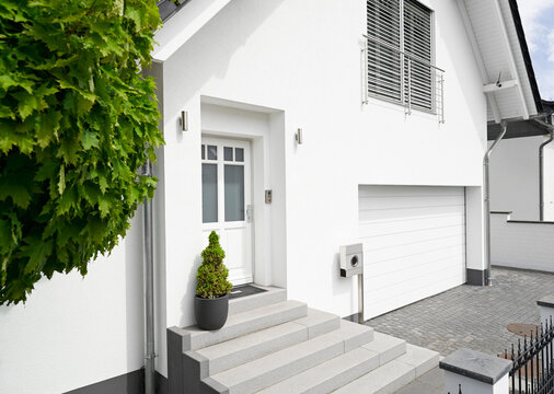 Germany, Cologne, entrance of white new built one-family house