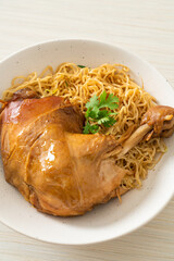 Dried Noodles with Braised Chicken