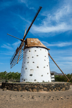 Spain, Canary Islands, Fuerteventura, El Cotillo, Wind mill