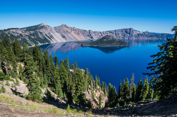 USA, Oregon, Klamath County, The caldera of the Crater lake National Park