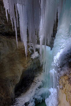 Germany, Bavaria, Upper Bavaria, Werdenfelser Land, Garmisch Partenkirchen, Partnach Gorge, snow, ice and icicles