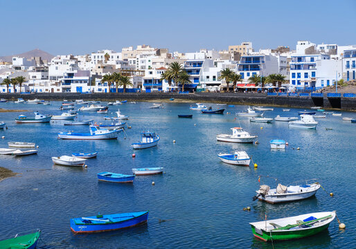 Spain, Canary Islands, Lanzarote, Arrecife, lagoon Charco de San Gines, fishing boats
