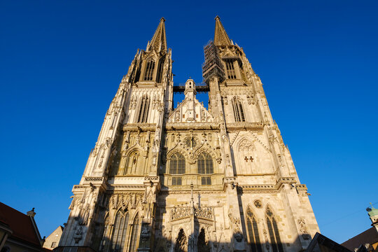 Germany, Bavaria, Regensburg, Low angle view of Regensburg Cathedral