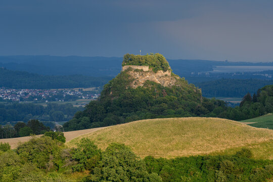 Germany, Baden-Wurttemberg, Volcanic stub Hohenkrahen in spring