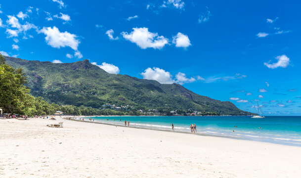 Seychelles, Mahe, Beau Vallon Beach in summer