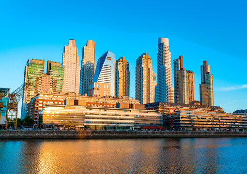 Argentina, Buenos Aires, Puerto Madero, view on modern architecture