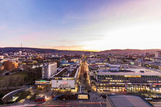 Germany, Stuttgart, shopping mile Koenigstrasse at sunset