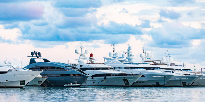 France, Provence-Alpes-Cote d'Azur, Cannes,