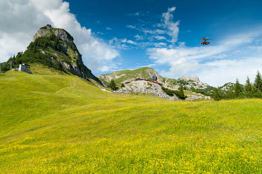 Austria, Tyrol, Maurach, Rofan Mountains, cable car, Airrofan Skyglider over flower meadow