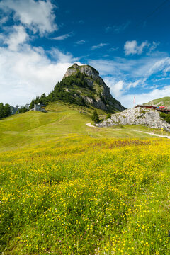 Austria, Tyrol, Maurach, Rofan Mountains