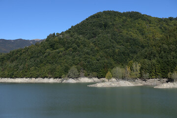 brugneto artificial lake dam liguria Italy panorama
