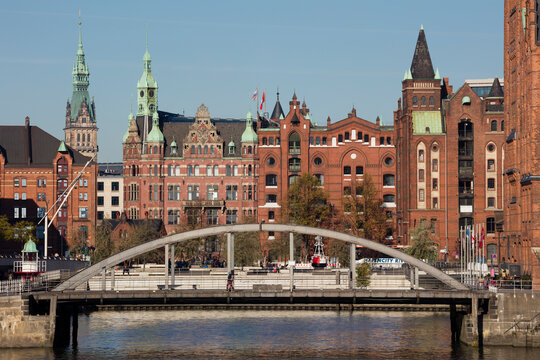 Germany, Hamburg, Speicherstadt, Speicherstadt town hall, Busan bridge