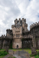 Fototapeta na wymiar main facade of butron castle on a cloudy day