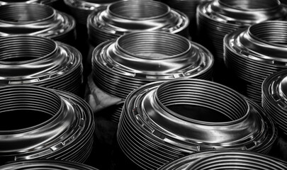 The round stamped steel is placed neatly